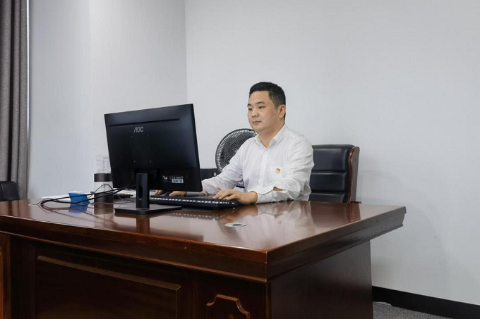 基層職工熱議黨的二十大系列報(bào)道（三） ：愛崗敬業(yè)、無私奉獻(xiàn)，在公司高質(zhì)量發(fā)展中拼搏奮斗